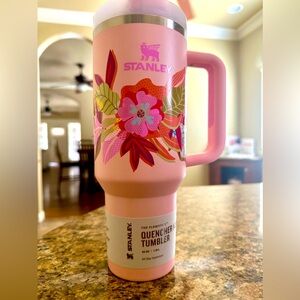 Brand New Stanley - the Fellowstate quencher H2.O 40oz Tumbler